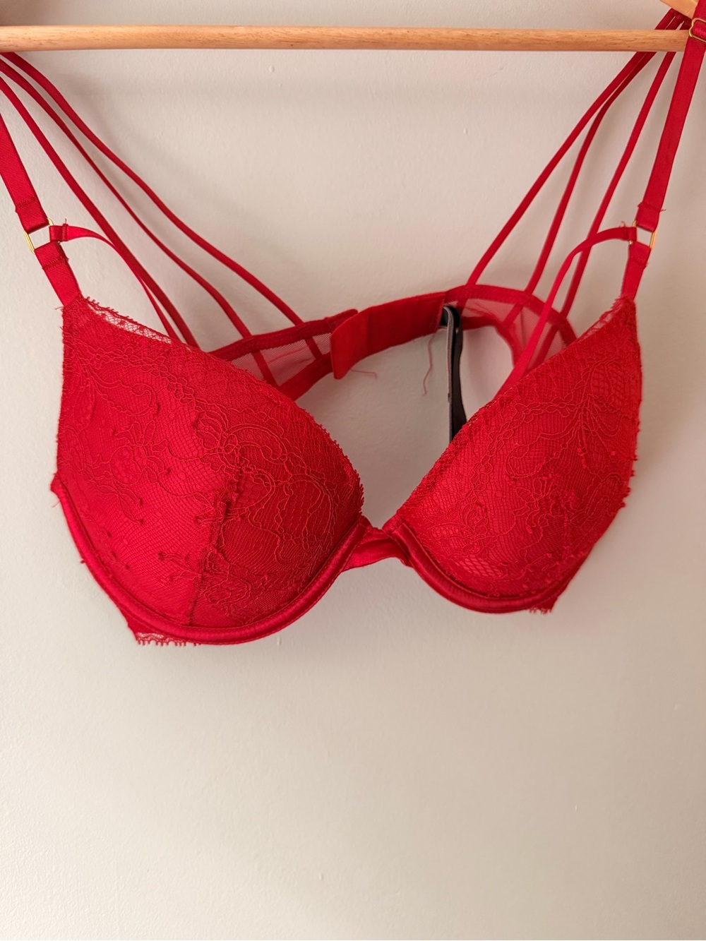 Victoria's Secret Red Lace Multi-Strap Push-Up Bra